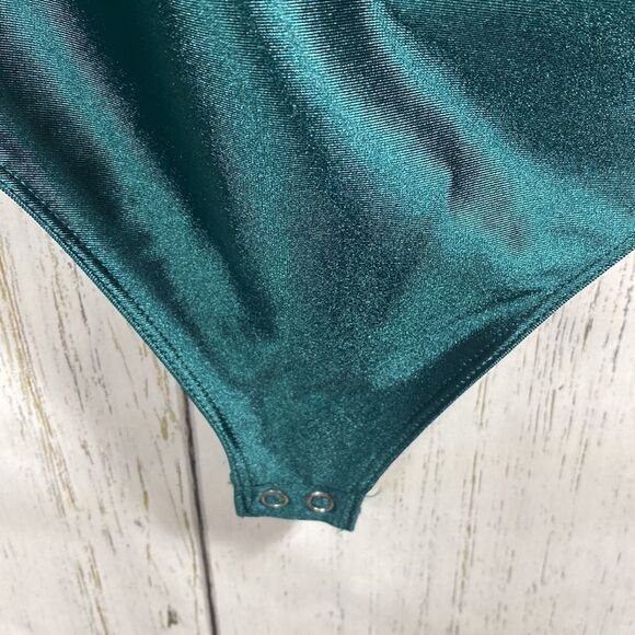Express Emerald Green Satin Bodysuit Cowl Neck Sleeveless Size M Holiday Glam - Picture 9 of 13